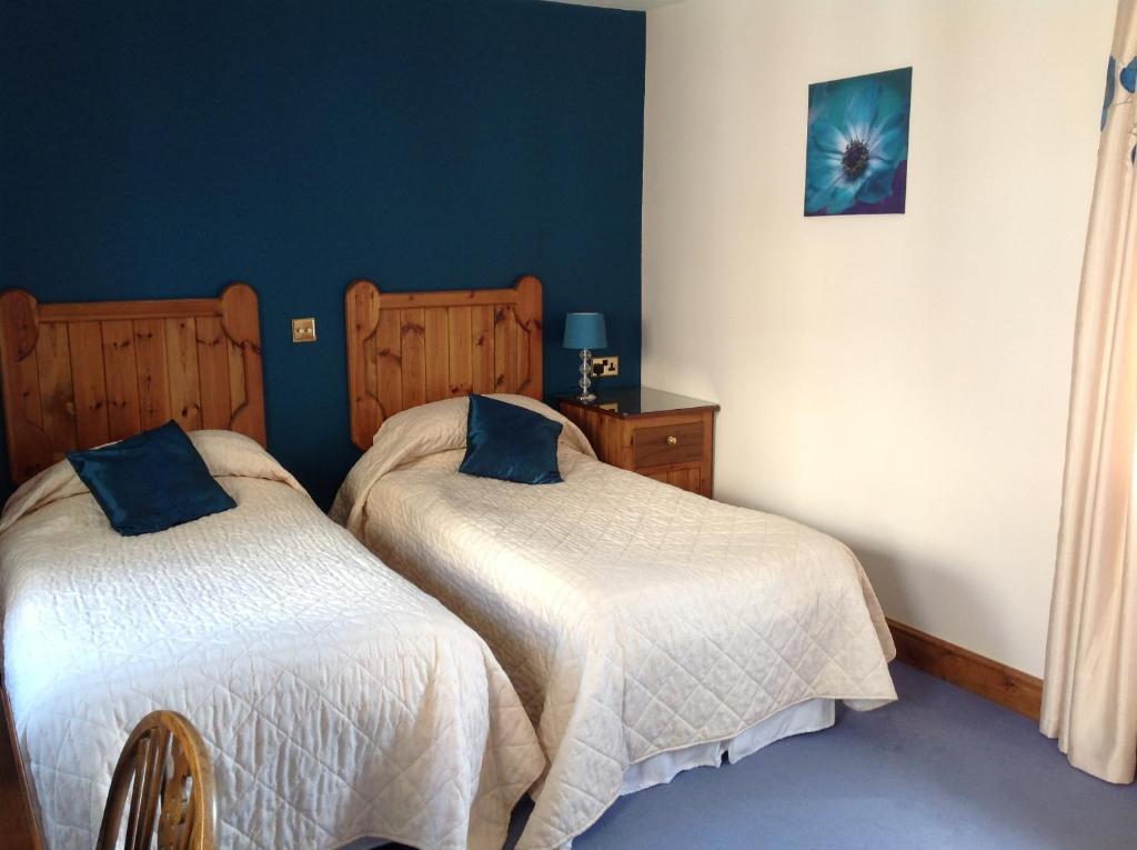 The Golden Boar Inn Bury St. Edmunds Room photo